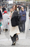PEOPLE - Gäste bei der Stella McCartney Modenschau in Paris