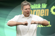 NEWS - Der deutsche Wirtschaftsminister Habeck bei einem Wahlkampfauftritt in Hannover