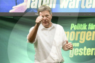 NEWS - Der deutsche Wirtschaftsminister Habeck bei einem Wahlkampfauftritt in Hannover
