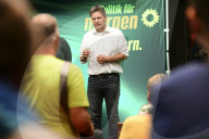 NEWS - Der deutsche Wirtschaftsminister Habeck bei einem Wahlkampfauftritt in Hannover