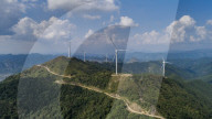NEWS -  Windturbinen auf Hüglen in Nanning, China