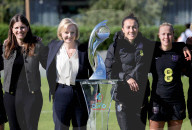 Prime Minister Liz Truss visits England Women's Football Team