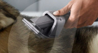 FEATURE - Dyson lanciert neues Katzen- und Hundepflegeset