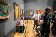 Climate activists splattered what appears to be tomato soup on "Sunflowers" by Vincent van Gogh