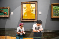 Climate activists splattered what appears to be tomato soup on "Sunflowers" by Vincent van Gogh