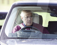 ROYALS - Ein glücklicher Prinz Andrew reitet in Windsor