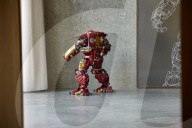 FEATURE - LEGO präsentiert das Iron Man Hulkbuster Set