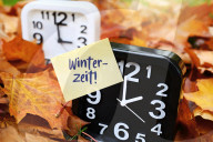 FEATURE -  Symbol: Zeitumstellung auf Winterzeit