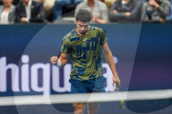 TENNIS - Swiss Indoors: Der Weltranglistenerste Carlos Alcaraz siegt gegen Botic Van Zandschulp 