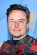 PEOPLE - Elon Musk in teurem Lederkostuem an Heidi Klums Annual Halloween Party in NYC
