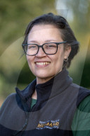 FEATURE - Rent My Handy Husband: Laura Young 'verleiht' ihren Ehemann James für Handwerksarbeiten via Nextdoor-App und Mobilnummer