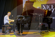 dukas 146463427 dal
