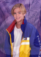 PEOPLE - Aaron Carter stirbt im Alter von 34 Jahren: Studiobilder als Kind von 1999