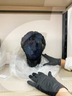 24 Ancient Bronze Statues Found Underwater - Italy
