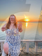 FEATURE - Plus-Size auf Reisen: Kirsty Leanne bietet Reisen für Frauen mit Übergröße an