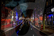FEATURE - Das Vergnügungsviertel von Amsterdam ist wieder gut besucht