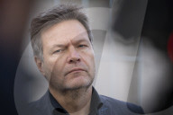 NEWS -  D: Robert Habeck zum Verbot des Verkaufs von zwei Unternehmen an chinesische Investoren