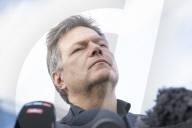 NEWS -  D: Robert Habeck zum Verbot des Verkaufs von zwei Unternehmen an chinesische Investoren