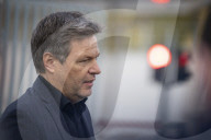 NEWS -  D: Robert Habeck zum Verbot des Verkaufs von zwei Unternehmen an chinesische Investoren