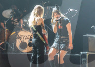 Wet Leg Live Elysee Montmartre 11/092022