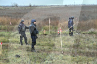 NEWS - Ukraine-Krieg: Minenräumung in der Region Kherson