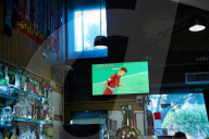 FUSSBALL-WM Katar - Bars in Madrid fÃ¼llen sich mit Fans beim ersten WM-Spiel Spaniens 