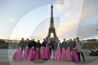 NEWS - Französische Stierkämpfer protestieren gegen das Verbot von Stierkämpfen in Paris
