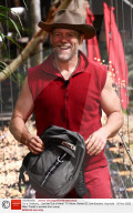 PEOPLE - Mike Tindall verlässt das Dschungelcamp und wird von Zara Phillips umarmt
