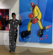 FEATURE - Roboterkunst - Philip Colbert Ausstellung im Londoner Auktionshaus Phillips