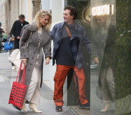 PEOPLE - Michelle Hunziker shoppt in Mailand
