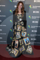 PEOPLE - Julia Roberts trägt Moschino an den Kennedy-Awards