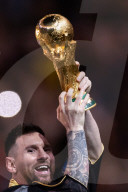 FUSSBALL-WM Katar - Messi holt mit Argentinien den Weltmeistertitel