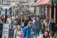 Christmas shoppers London as strikes bring chaos for the holiday getaway this week.