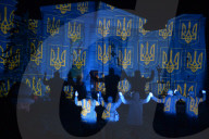 NEWS - Ukraine-Krieg: Der Schweizer Künstler Gerry Hofstetter beleuchtet an Heiligabend Gebäude in Kiew