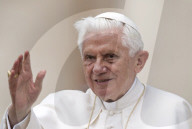 NEWS - Sorge um die Gesundheit des emeritierten Papstes Benedikt XVI