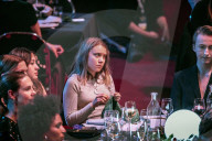 PEOPLE - Greta Thunberg haekelt waehrend der Preisverleihung der Swedish Heroes Gala 2022