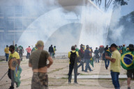 NEWS - Brasilia: Bolsonaro- Anhänger stürmen Präsidentenpalast