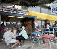 PREMIUM EXCLUSIVE Billionaire Jeff Bezos Saves Money, Eats At Roadside Restaurant