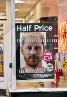 ROYALS - Schon zum halben Preis zu haben: Das Buch von Prinz Harry "Spare"