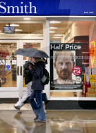 ROYALS - Schon zum halben Preis zu haben: Das Buch von Prinz Harry "Spare"