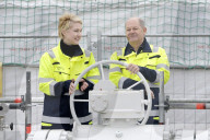 NEWS - Offizielle Inbetriebnahme des LNG-Terminals Deutsche Ostsee in Lubmin