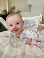 SCHICKSALE - Schwieriger Start ins Leben: Baby Connie musste wenige Stunden nach der Geburt wiederbelebt werden und sich mehreren Operationen unterziehen