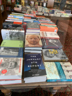 ROYALS - Prinz Harrys Memoiren "SPARE" in der einzigen Buchhandlung in seiner Wahlheimat Montecito