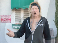 Oscar winner Mickey Rourke doubles down on his defense of Alec Baldwin as he launches another ferocious attack on the embattled Hollywood actorÍs accusers and calls the upcoming charges of involuntary manslaughter ñbull****î.