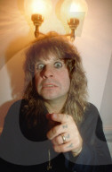 OZZY OSBOURNE ; at the Four Seasons Hotel George V, Paris, UK ; Winter 1988 ; Credit : Georges Amann / DALLE