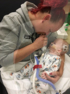 SCHICKSALE - Kate und Andy Goodall verlieren ihr Baby wegen eines bösartigen Tumors im Zentralnervensystem des Kindes