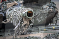 NEWS - Ein Leopard 2 A6 Kampfpanzer beim Besuch von Bundesverteidigungsminister Boris Pistorius beim Panzerbataillon 203