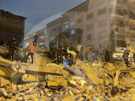 NEWS - TÃ¼rkei und Syrien: Mehr als 630 Tote nach schweren Erdbeben in der Region Gaziantep