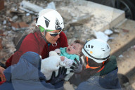 NEWS - Erdbeben Türkei - Syrien: Rettung von Babies aus den Trümmern