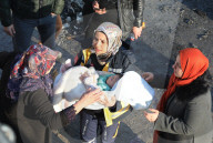 NEWS - Erdbeben Türkei - Syrien: Rettung von Babies aus den Trümmern